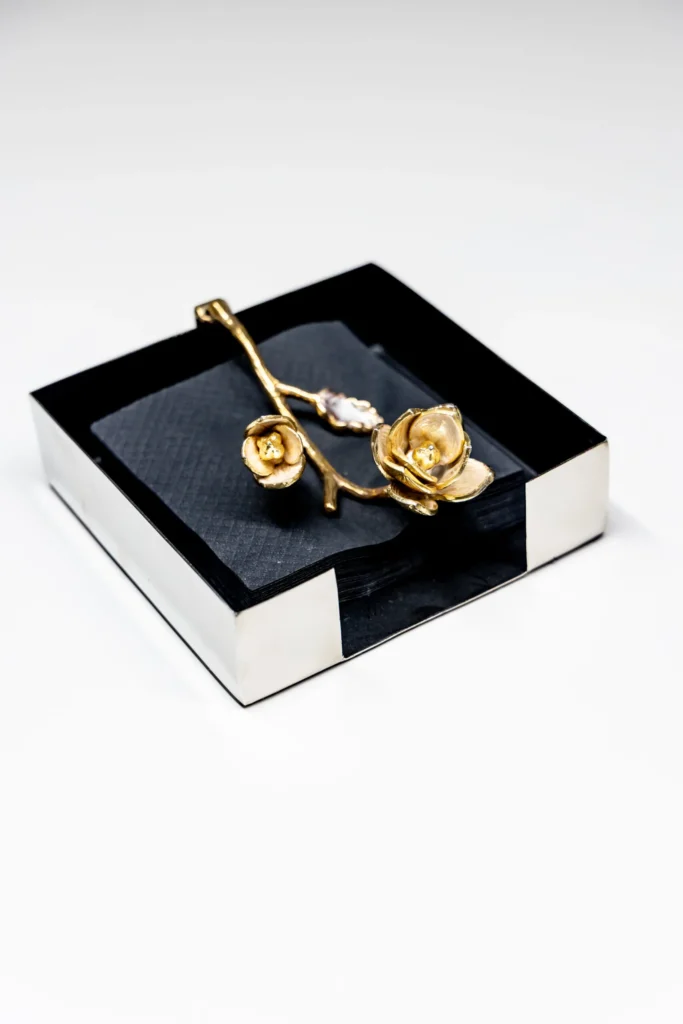 Fleuré Napkin Holder
